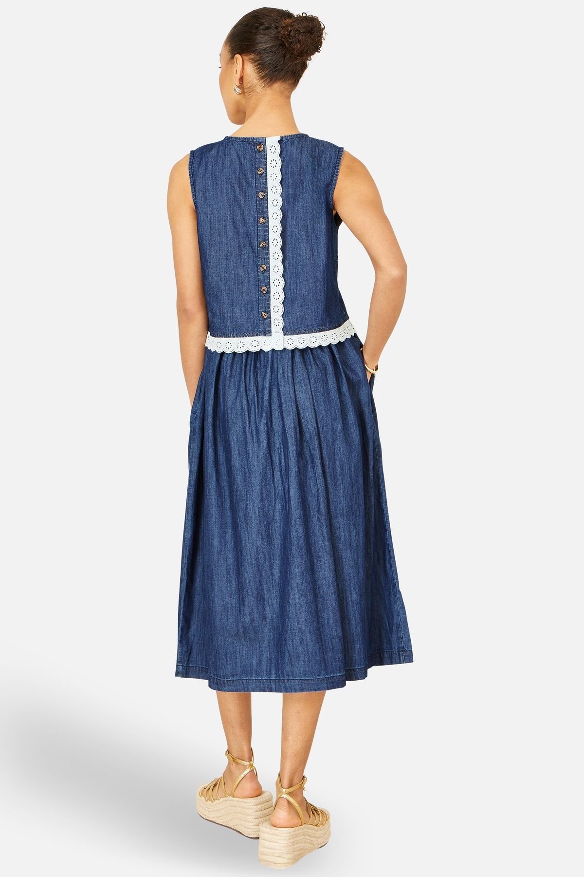 Yumi Yumi Women's Blue Denim Chambray Gathered Midi Skirt in Mid Blue - 3