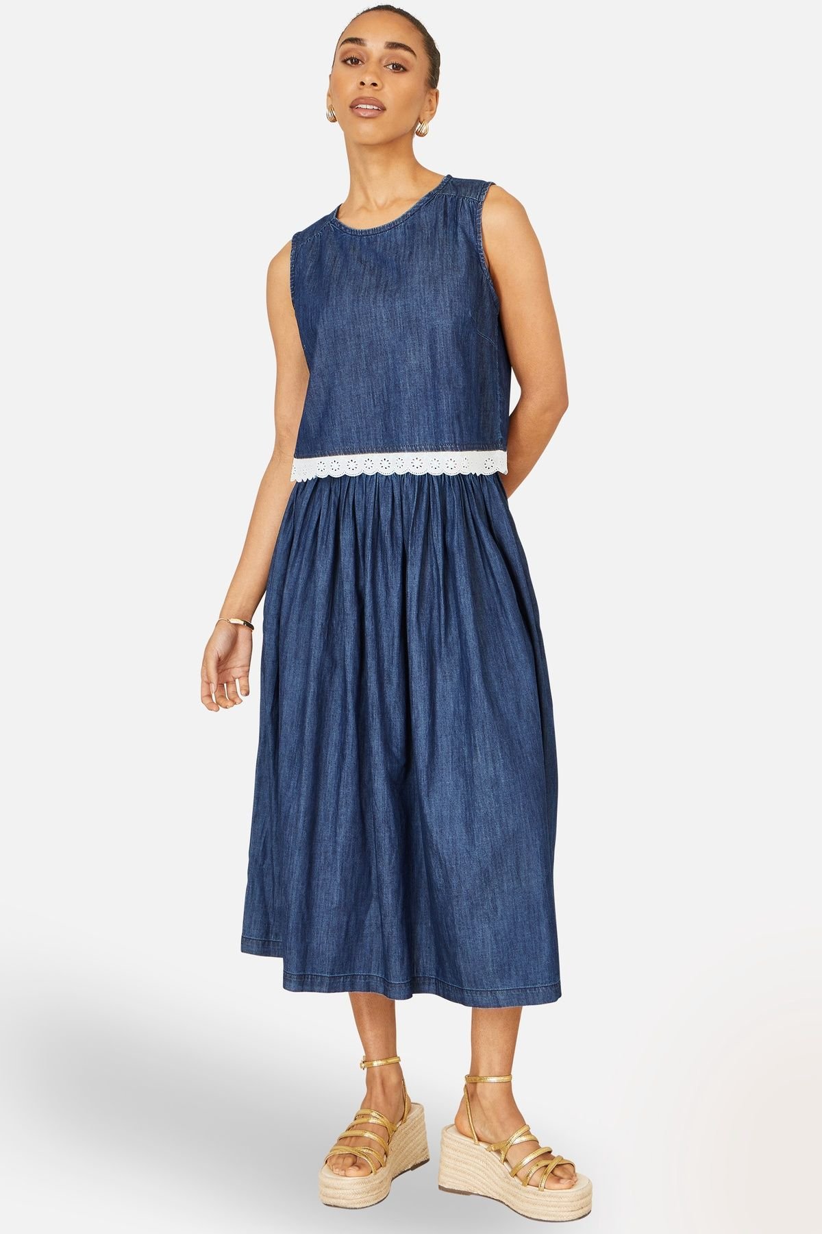 Yumi Yumi Women's Blue Denim Chambray Gathered Midi Skirt in Mid Blue - 4