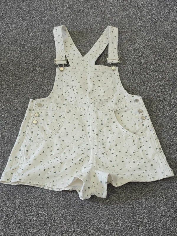ASOS Design Asos Design  White Floral Dungaree Playsuit Shorts XS UK 4-6