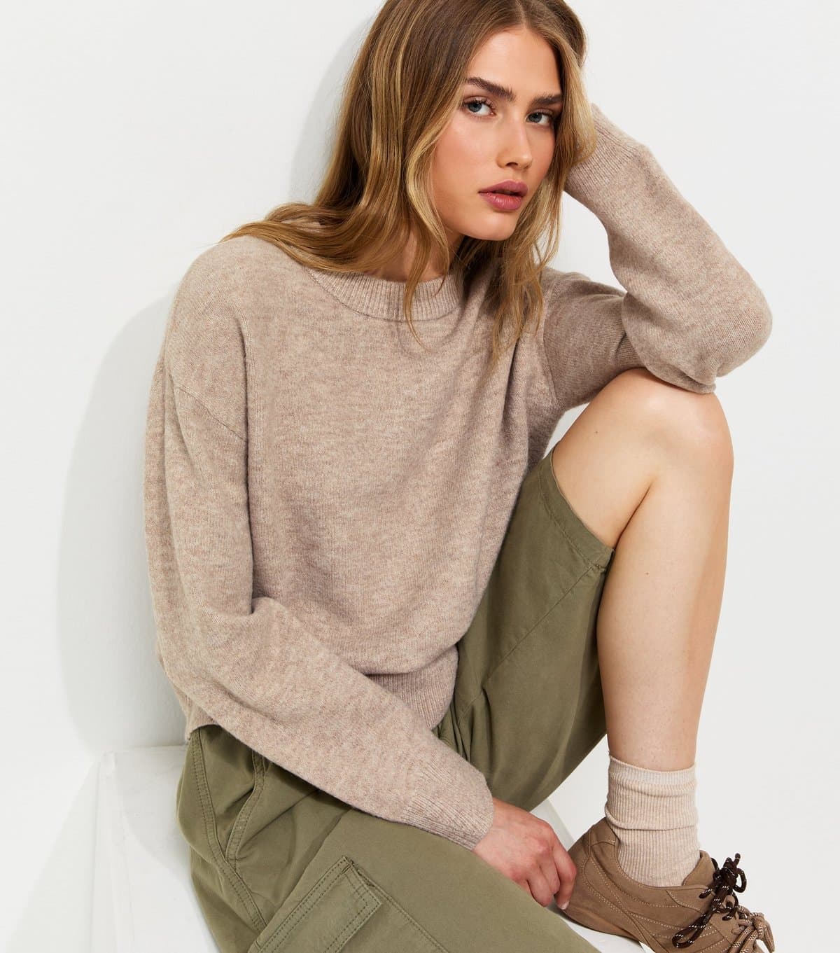 New Look Women's Light Mink Midweight Crew Neck Jumper New Look