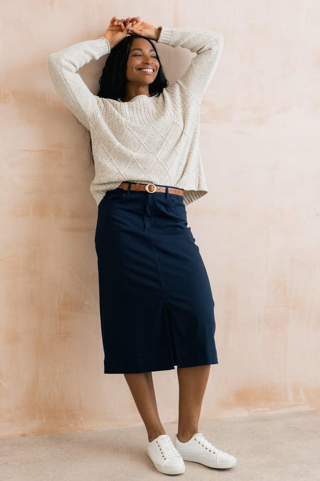 Lily & Me Lily & Me Women's Morwenna Stretch Twill Midi Skirt in Navy - 2
