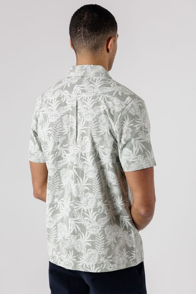 Tokyo Laundry Tokyo Laundry Men's Cotton Short Sleeve Button-Up Tropical Print Shirt in Green - 2