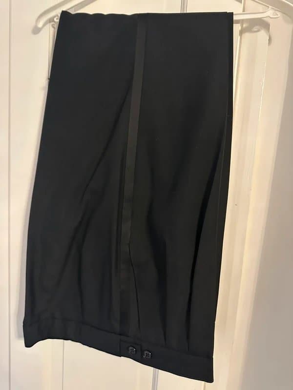 Dunn and Co Men’s Double Breasted Dress Suit