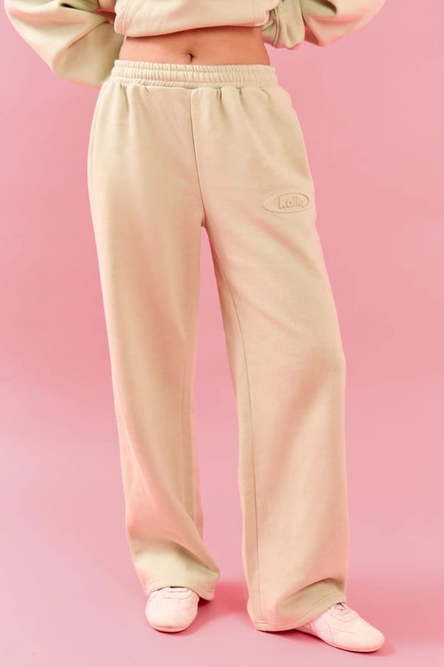 Kaiia Kaiia Oval Embossed Wide Leg Joggers Pistachio Cream - 3