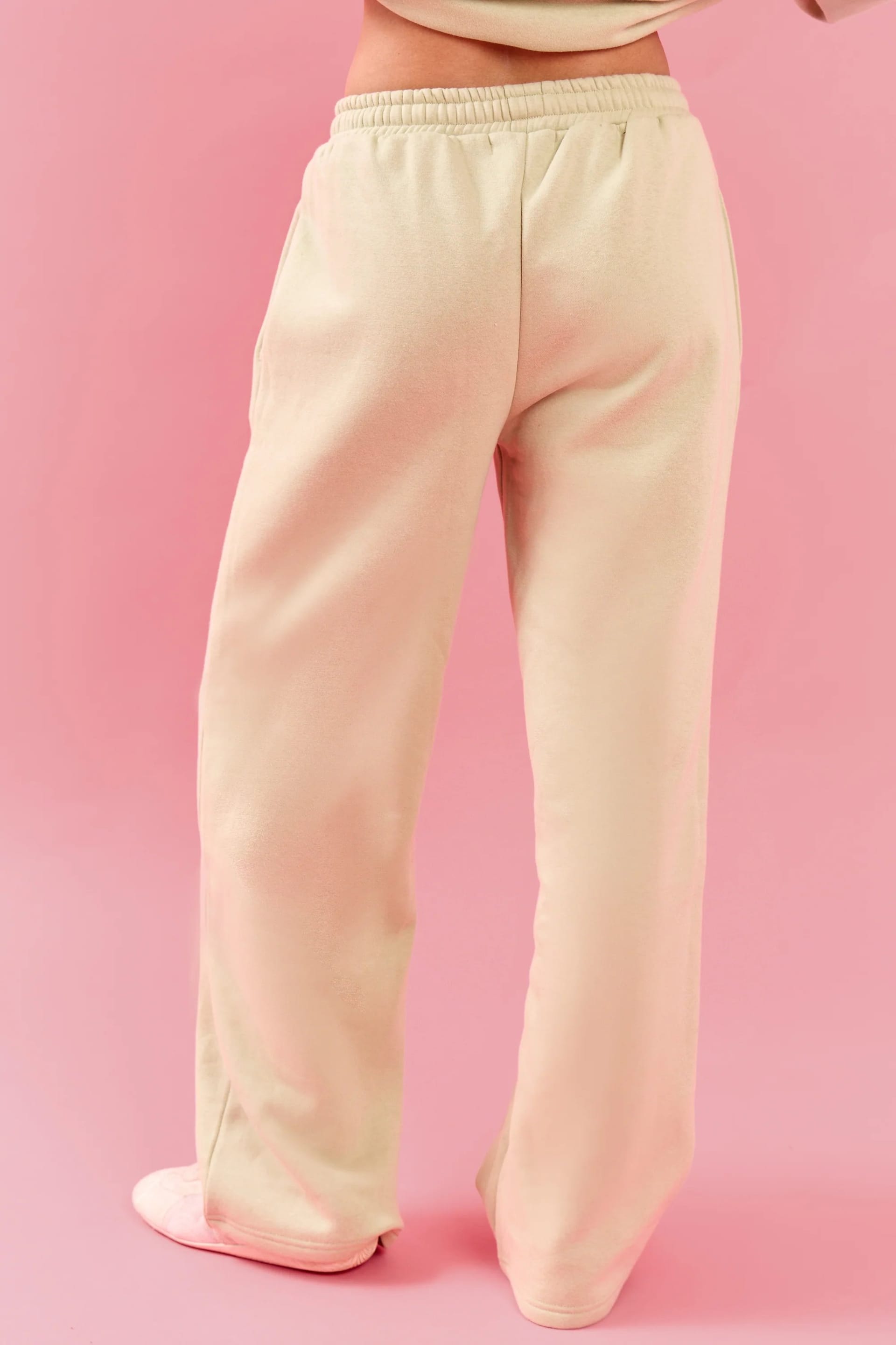 Kaiia Kaiia Oval Embossed Wide Leg Joggers Pistachio Cream - 4