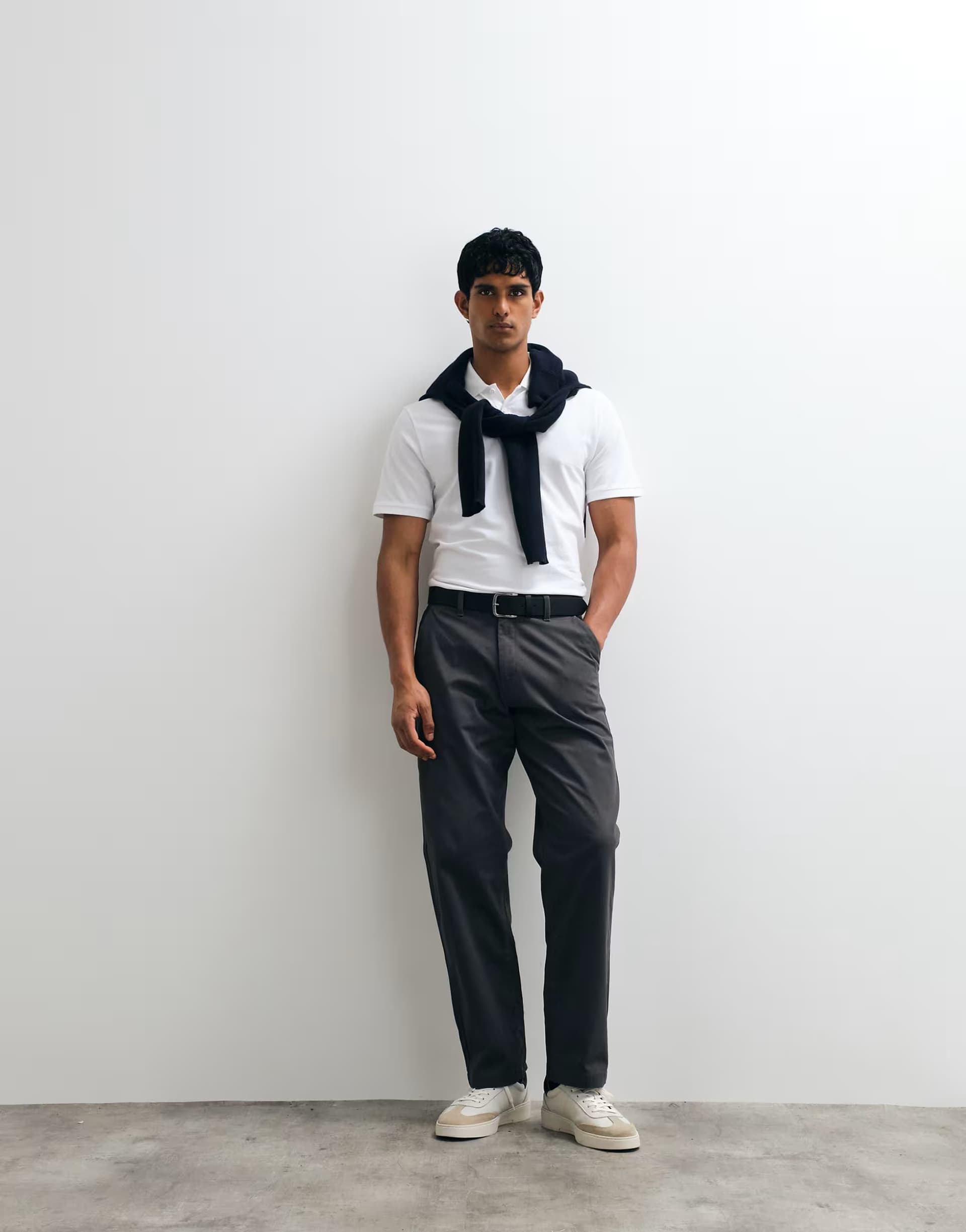 ASOS ASOS DESIGN straight chinos in charcoal