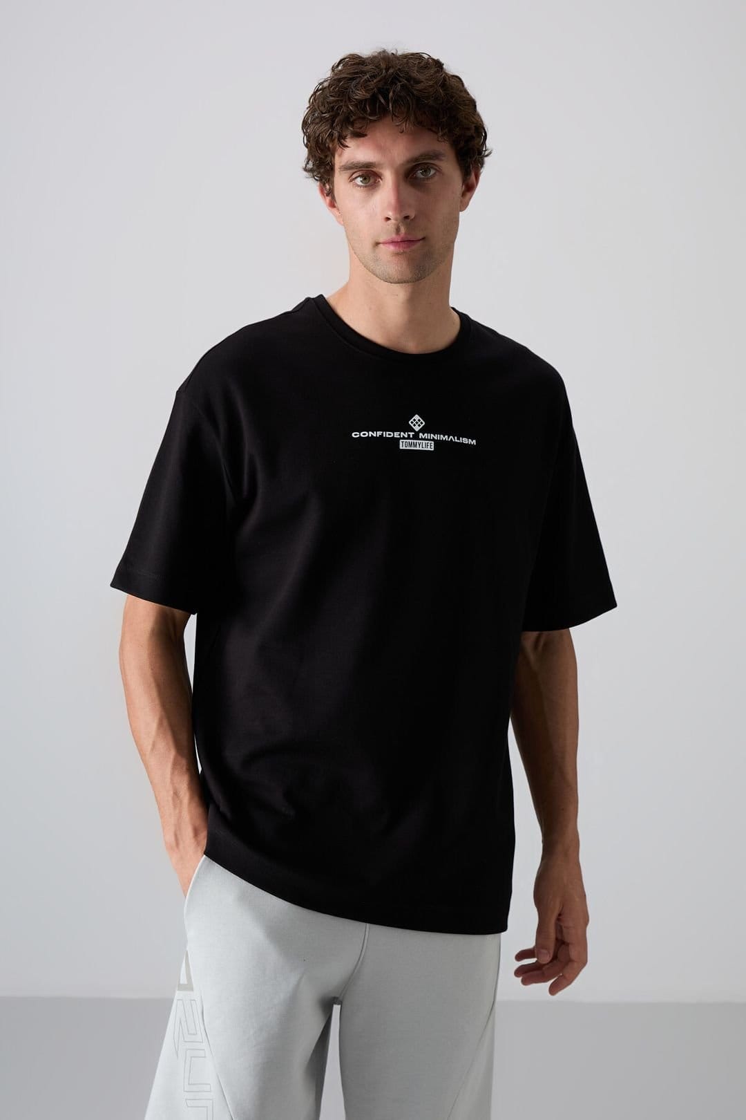 Tommy Life Tommy Life Men's Oversized Cotton Blend Crew Neck T-shirt in Black - 4