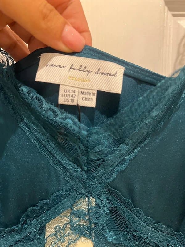 Never Fully Dressed Stunning MiMi Dress in Teal Size 14