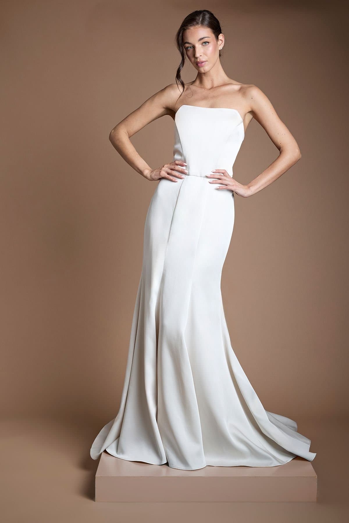 Coast Coast Women's Structured Satin Bandeau Fishtail Wedding Dress with Train in Ecru