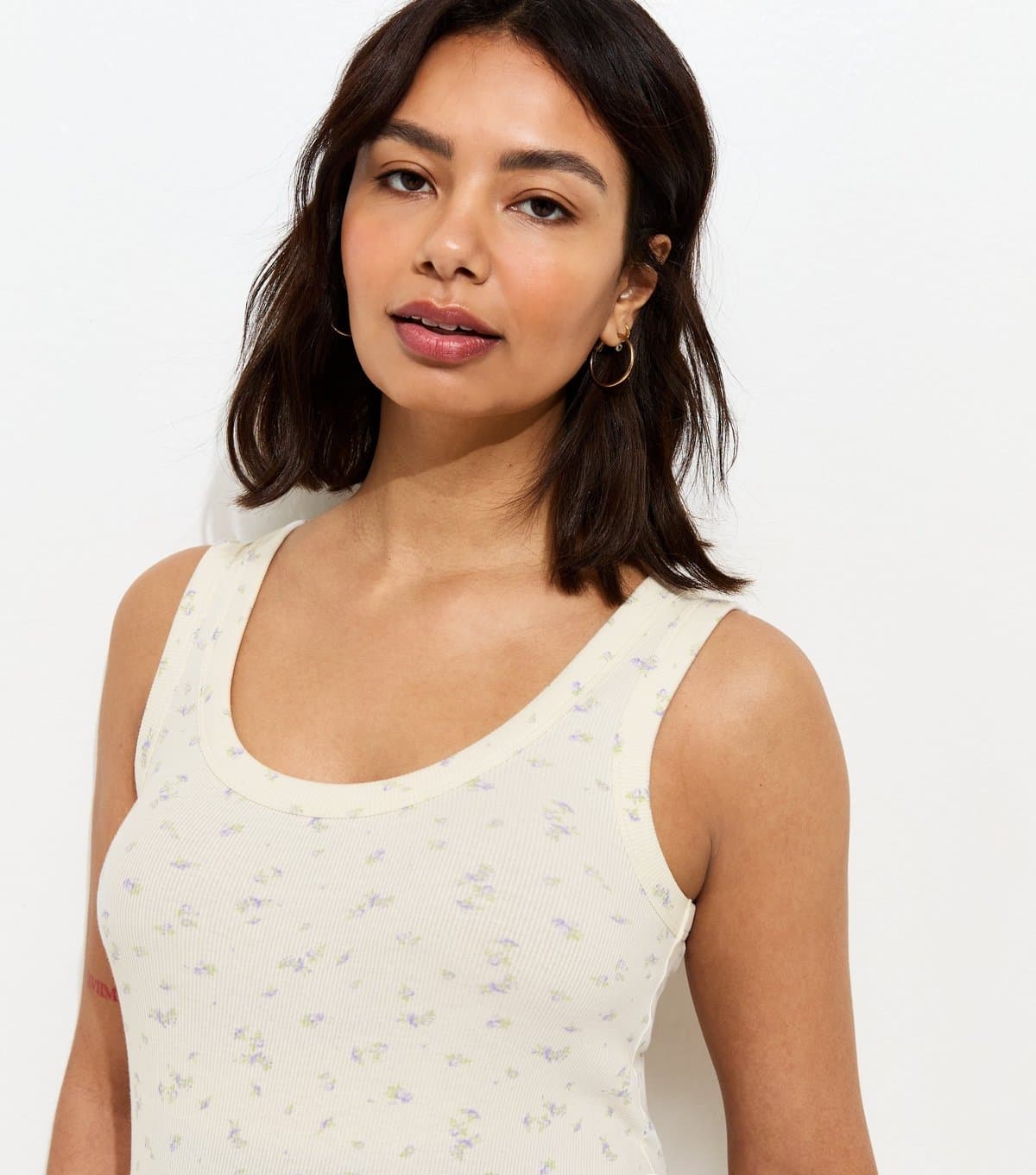 New Look Women's Maternity White Floral Print Scoop Neck Vest New Look