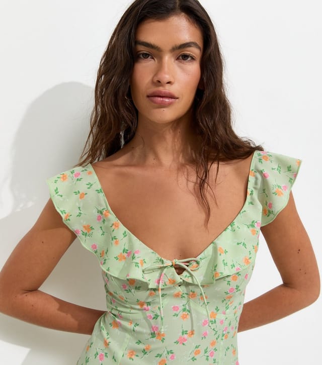 New Look Women's Green Crepe Ditsy Print Ruffle Trim Mini Dress New Look - 3