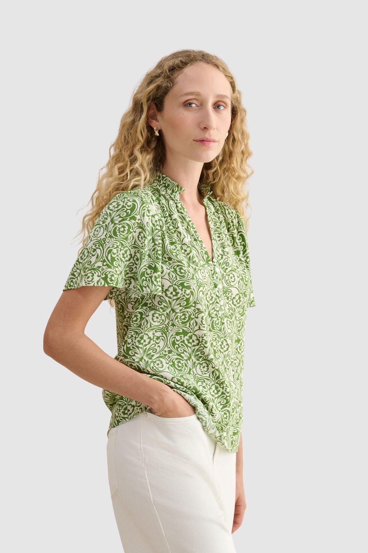 Hobbs London Hobbs London Women's Tania Short Sleeve V-Neck Printed Blouse in Green - 3