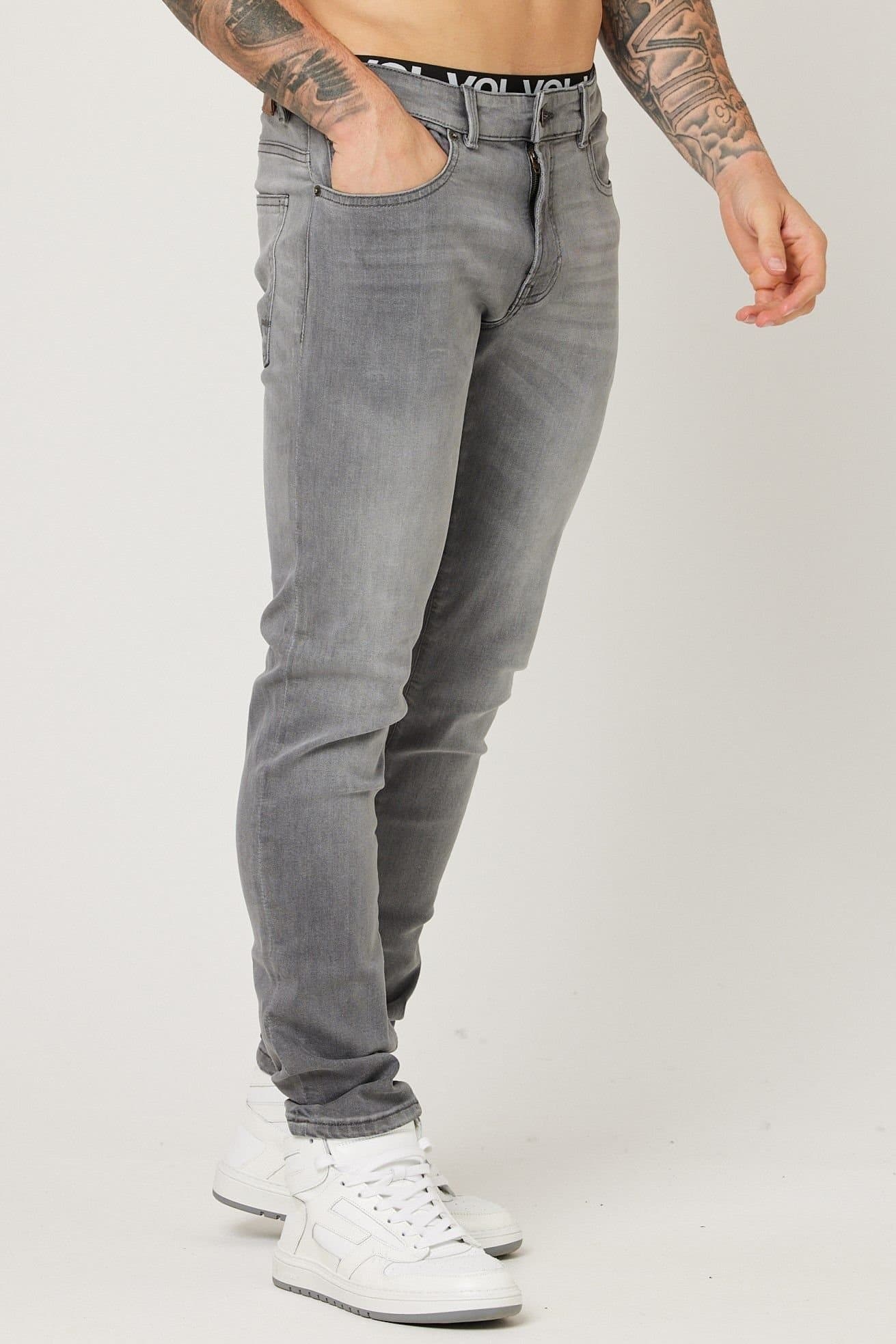 Voi London Voi London Men's Taper Fit Stretch Jeans in Grey