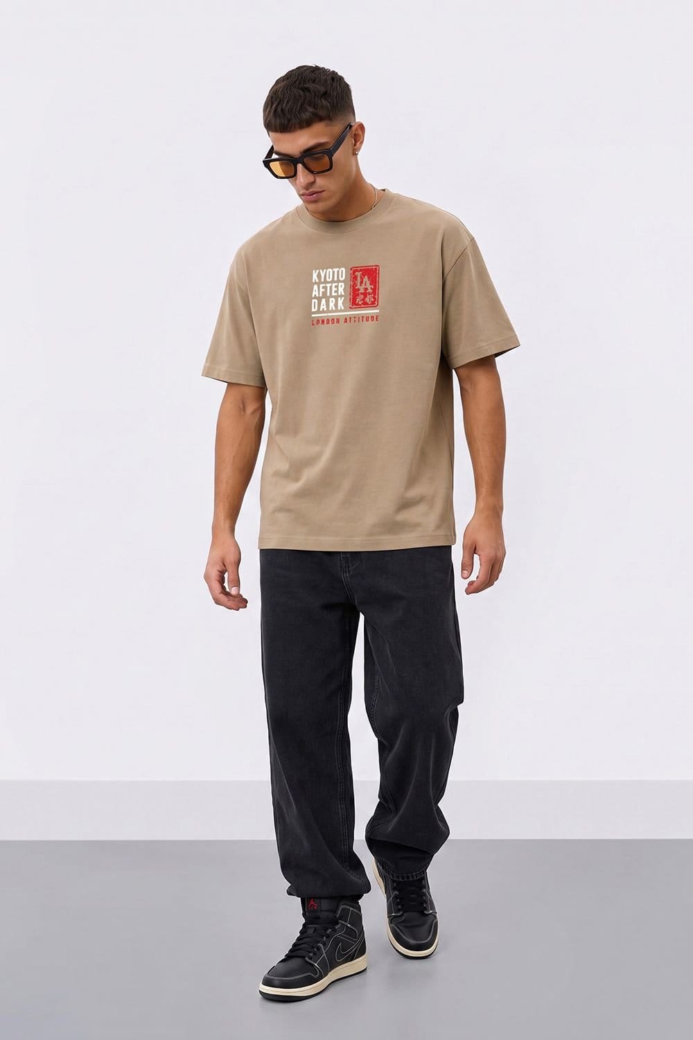 LONDON ATTITUDE LONDON ATTITUDE Men's Kyoto After Dark Oversized Heavyweight Japanese Graphic T-Shirt in Light Sand - 4