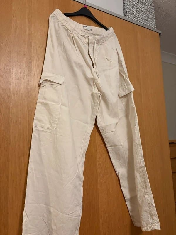 Bershka Cream lightweight cargo pants