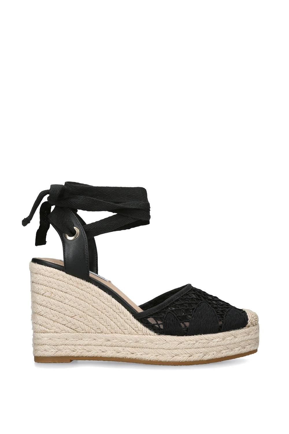 Steve Madden STEVE MADDEN Women's 'Osborn Black' Fabric Sandals in Black