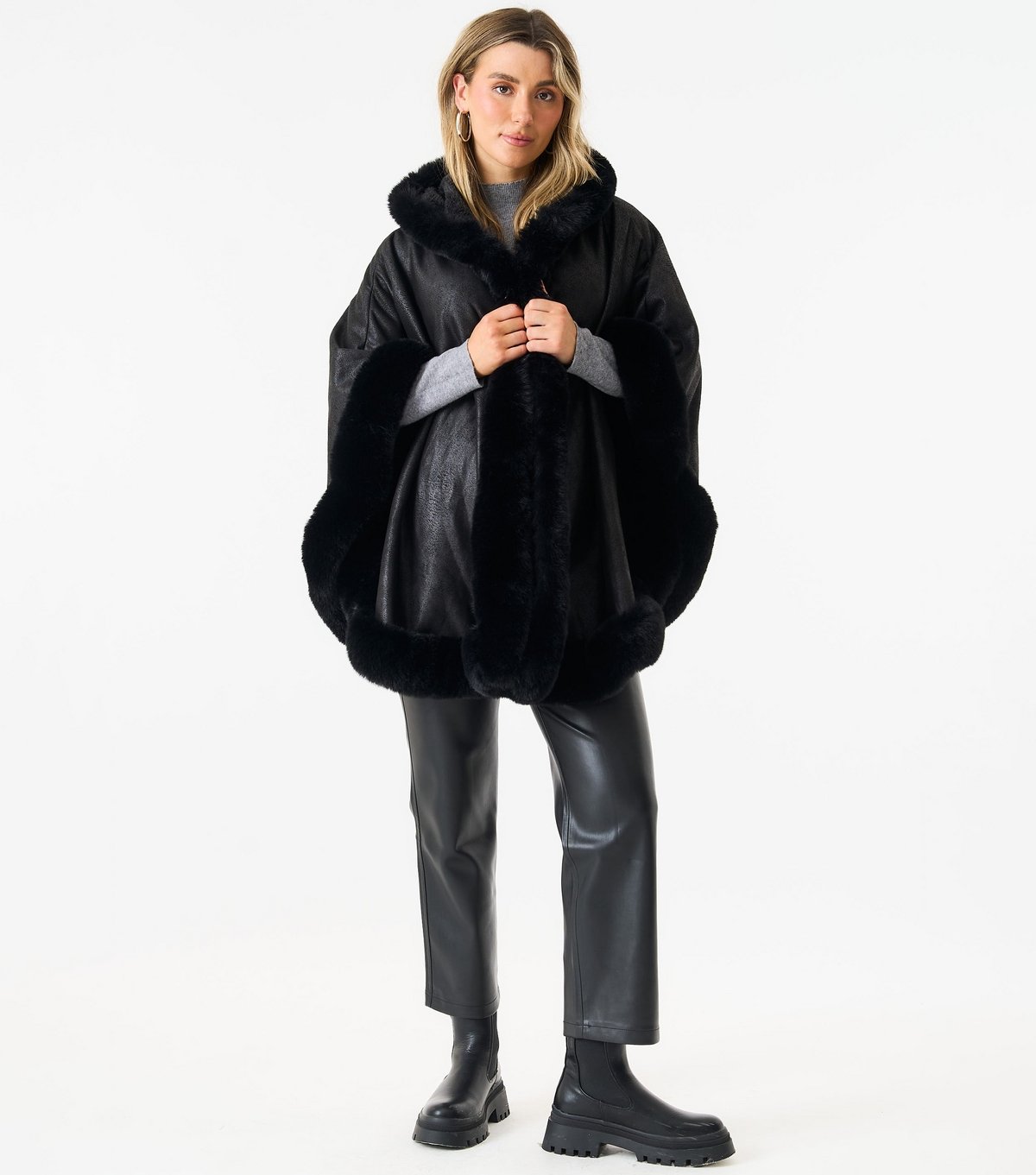 Gini London Black Faux Fur Trimmed Poncho Gini London New Look - 3