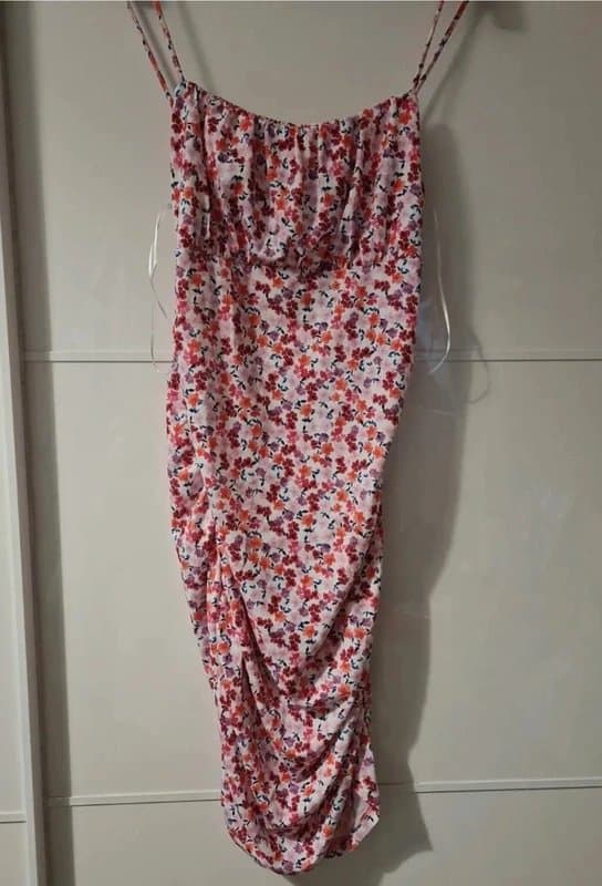 Bershka Bershka ruched sides floral mini dress size L NEW