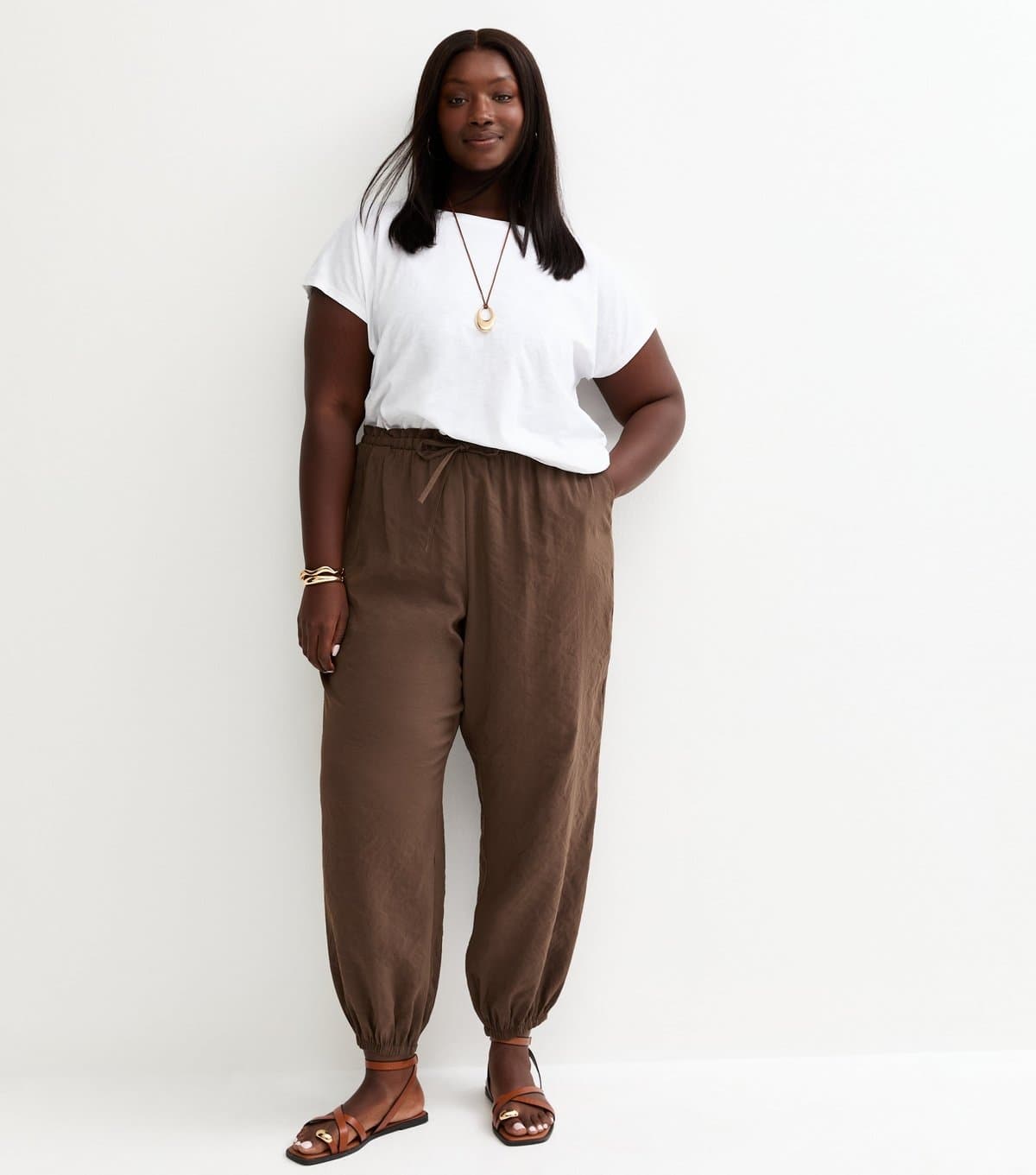 New Look Women's Plus Size Dark Brown Drawstring Waist Cuffed Joggers Curves New Look