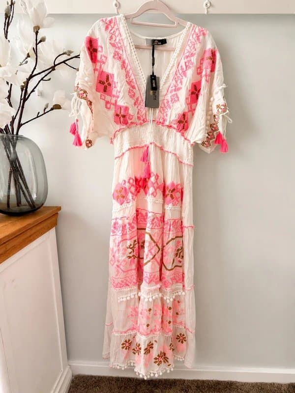 Papa Pia Papa Pia Luxe White Embroidered Boho Maxi Dress – Neon Pink – BNWT