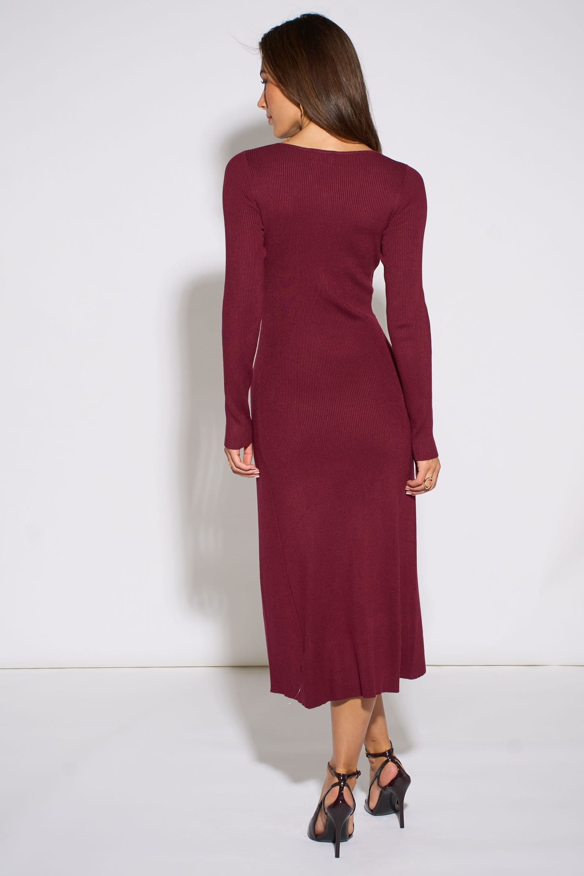 Gini London Gini London Women's Mulberry LS Gold Button Midi Dress in Burgundy - 4