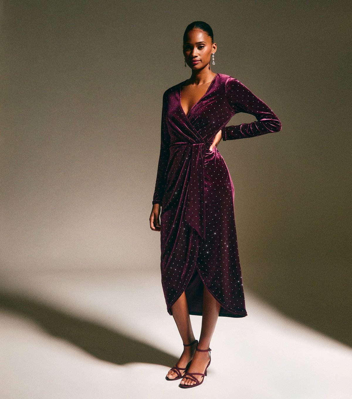 New Look Women's Dark Burgundy Velvet Diamante Embellished Wrap Midi Dress New Look - 3
