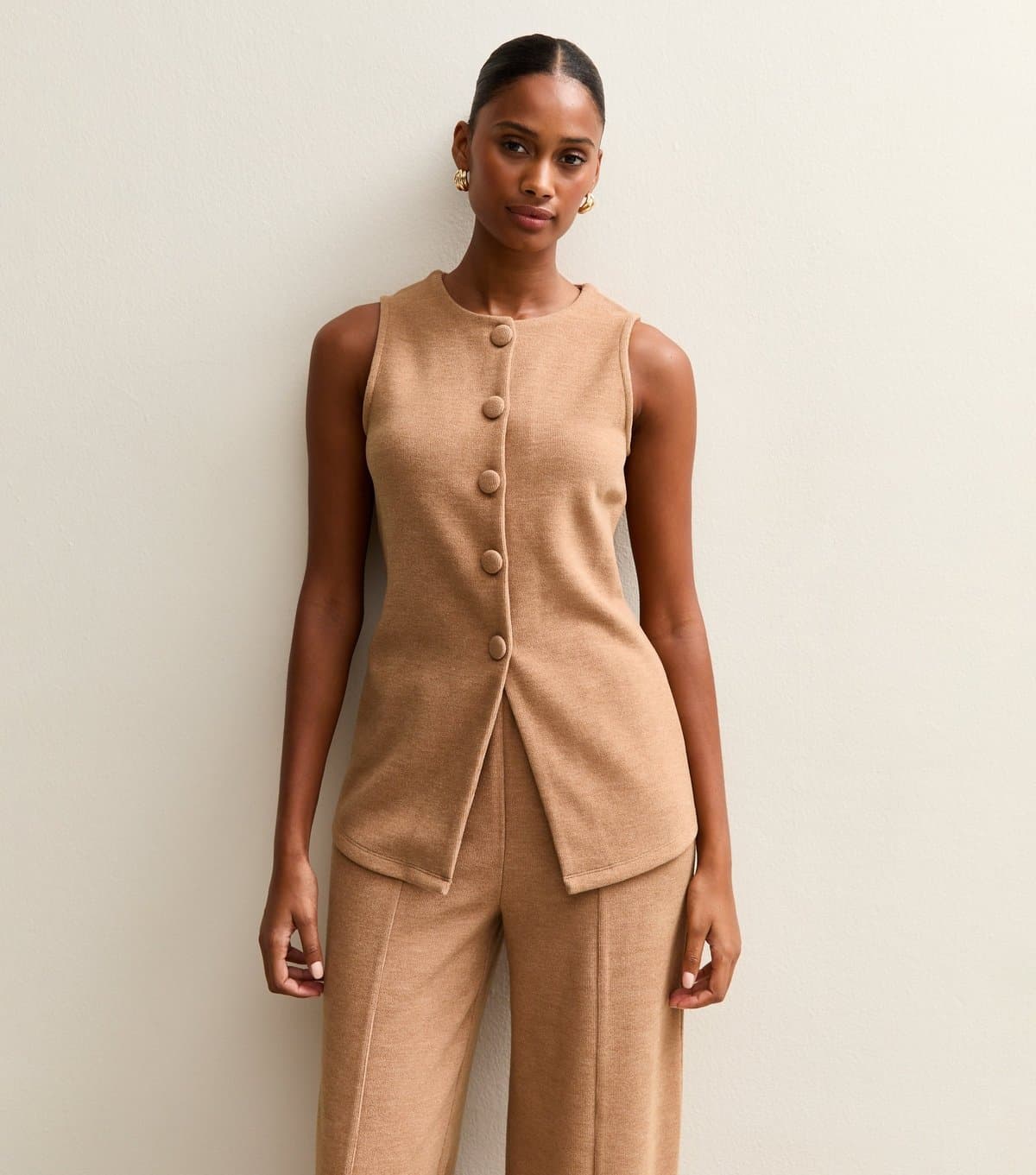New Look Women's Camel Soft Touch Compact Knit Split Front Waistcoat New Look