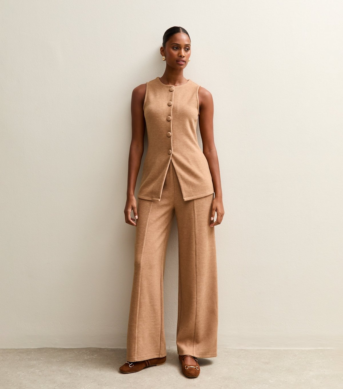 New Look Women's Camel Soft Touch Compact Knit Split Front Waistcoat New Look - 3