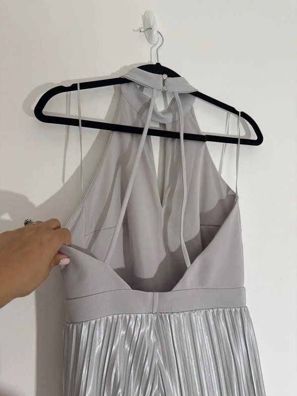 River Island New (no tags) River Island Silver pleated Halter Neck Jumpsuit - size 8 - stunning