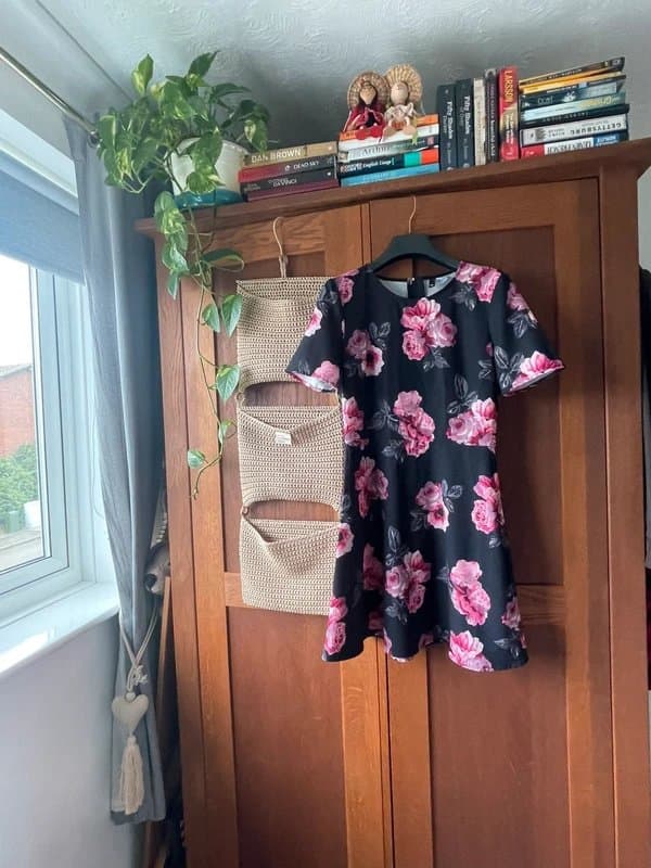 H&M 🌸 H&M Dark Floral Rose Mini Dress - Fit & Flare Skater Style - Size US 6 / UK 10