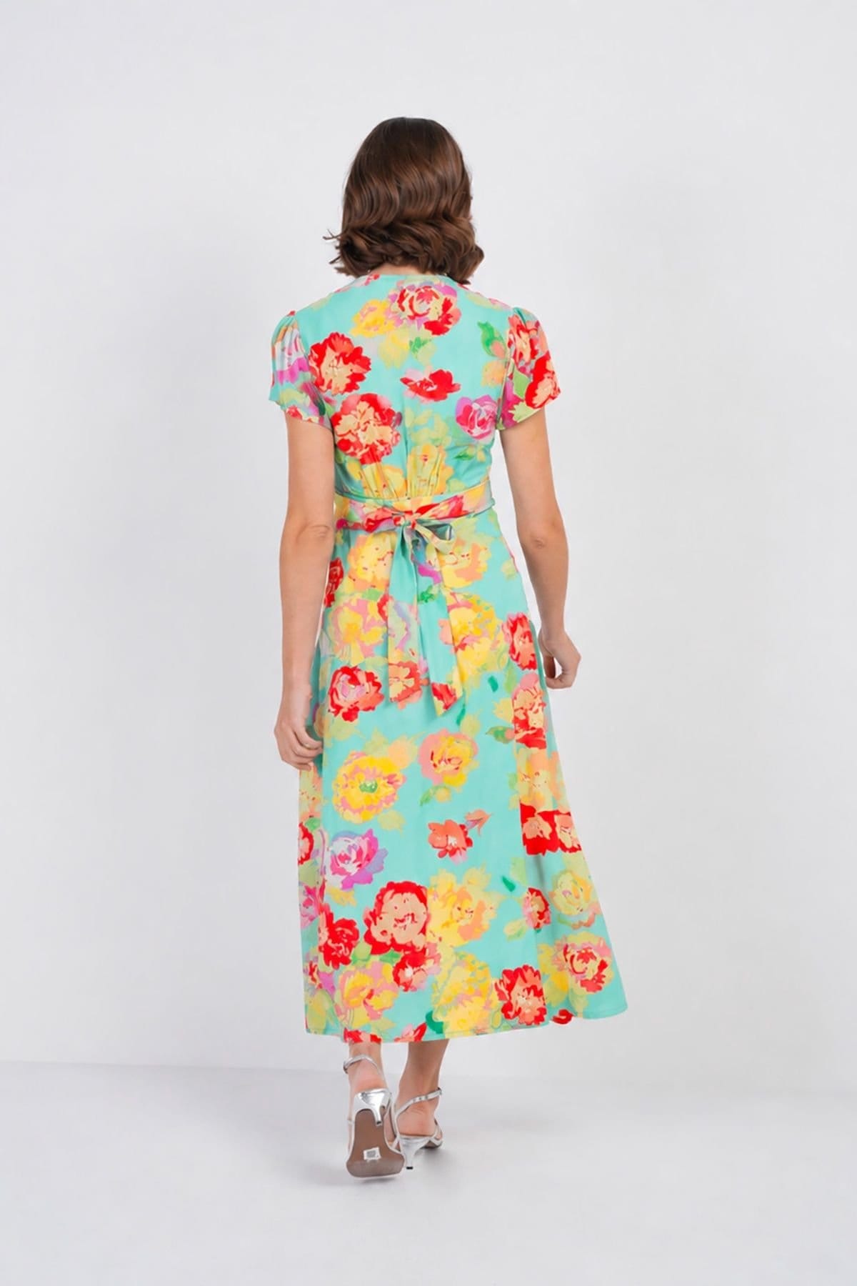 Kettlewell Kettlewell Women's Floral Print Tie Back Midi Dress in Aqua - 4