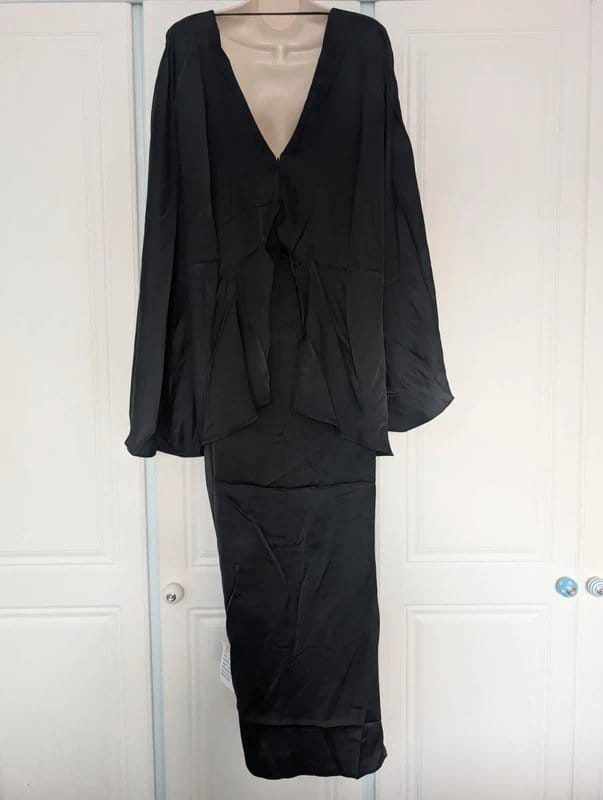 ASOS ASOS Design satin batwing pleat midi dress with drape skirt size 8 - 1