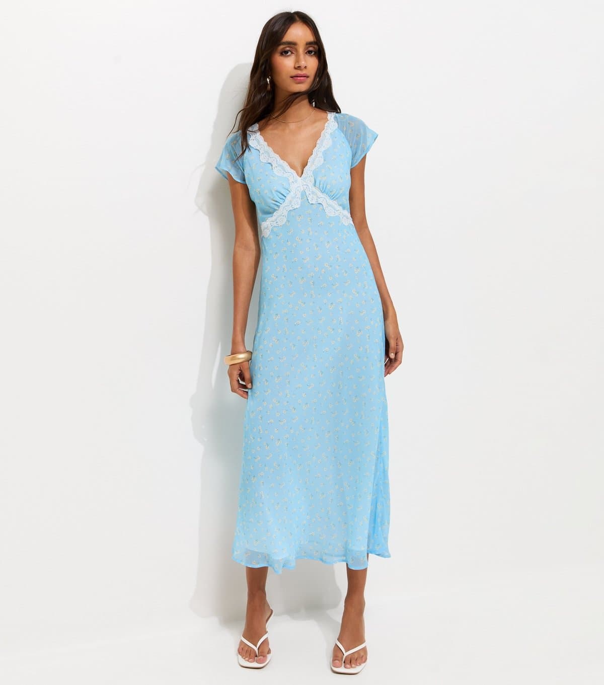 New Look Women's Blue Rose Print Lace Trimmed Chiffon Midi Dress New Look