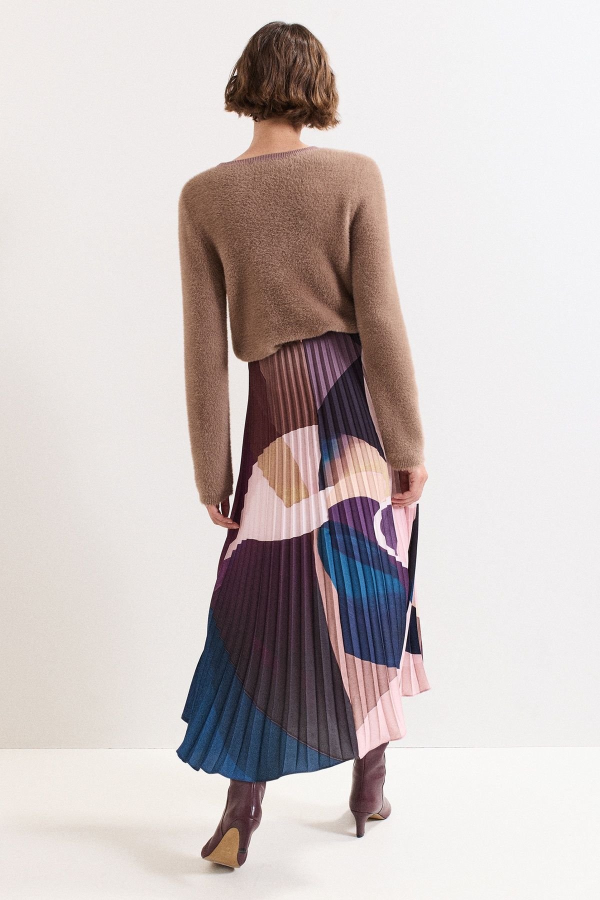 Phase Eight Phase Eight Women's Elmina Pleated Midi Skirt in Aubergine - 4