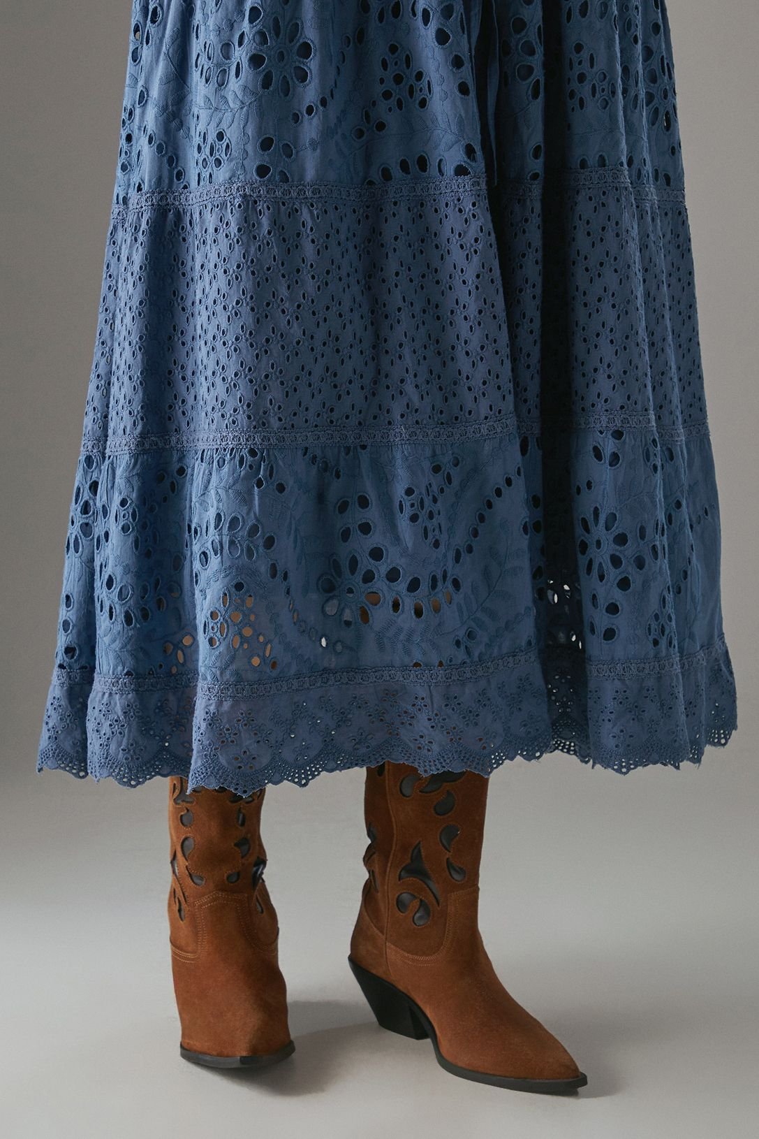 Faith Faith Women's : Sadie Suede Cutout Western Boots in Tan - 4