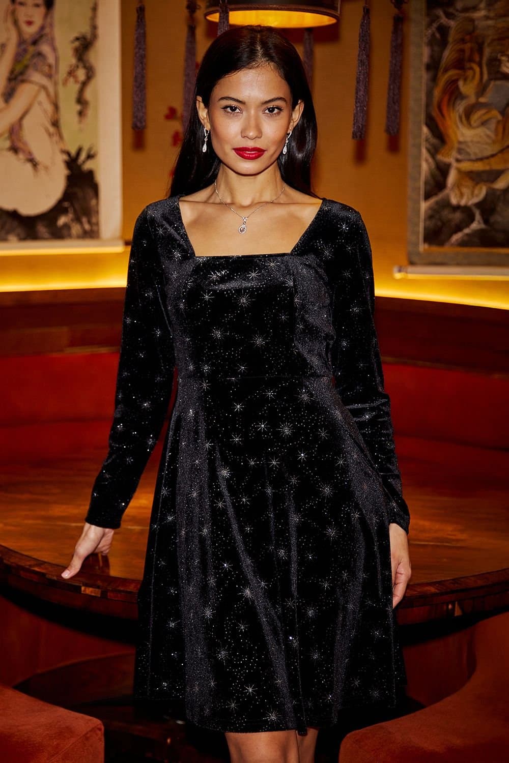 Yumi Yumi Women's Black Starburst Foil Print Long Sleeve Skater Dress