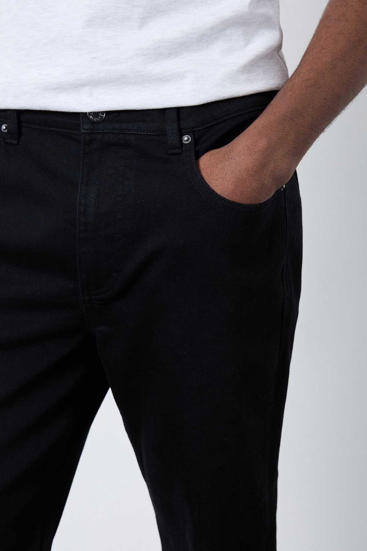 Burton Burton Men's Black Stretch Regular Straight Fit Jeans - 4