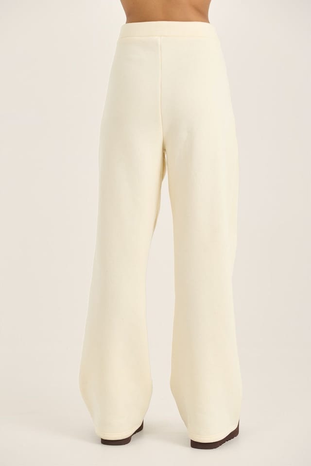 Loom Archives Loom Archives Women's LOOM Smart Pintuck Wide Leg Jogger in Cream - 3