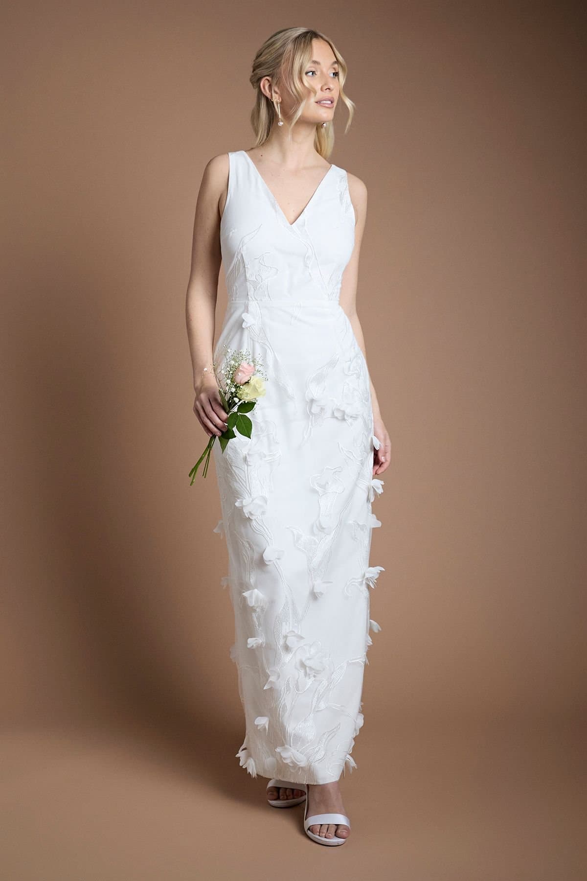 Oasis Oasis Women's Applique V Neck Maxi Wedding Dress in Ivory