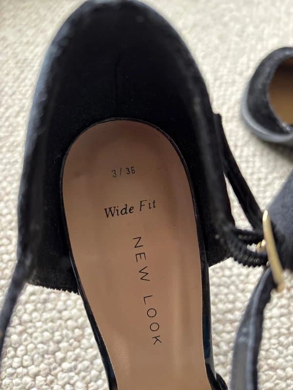 New Look New look black velvet heels
