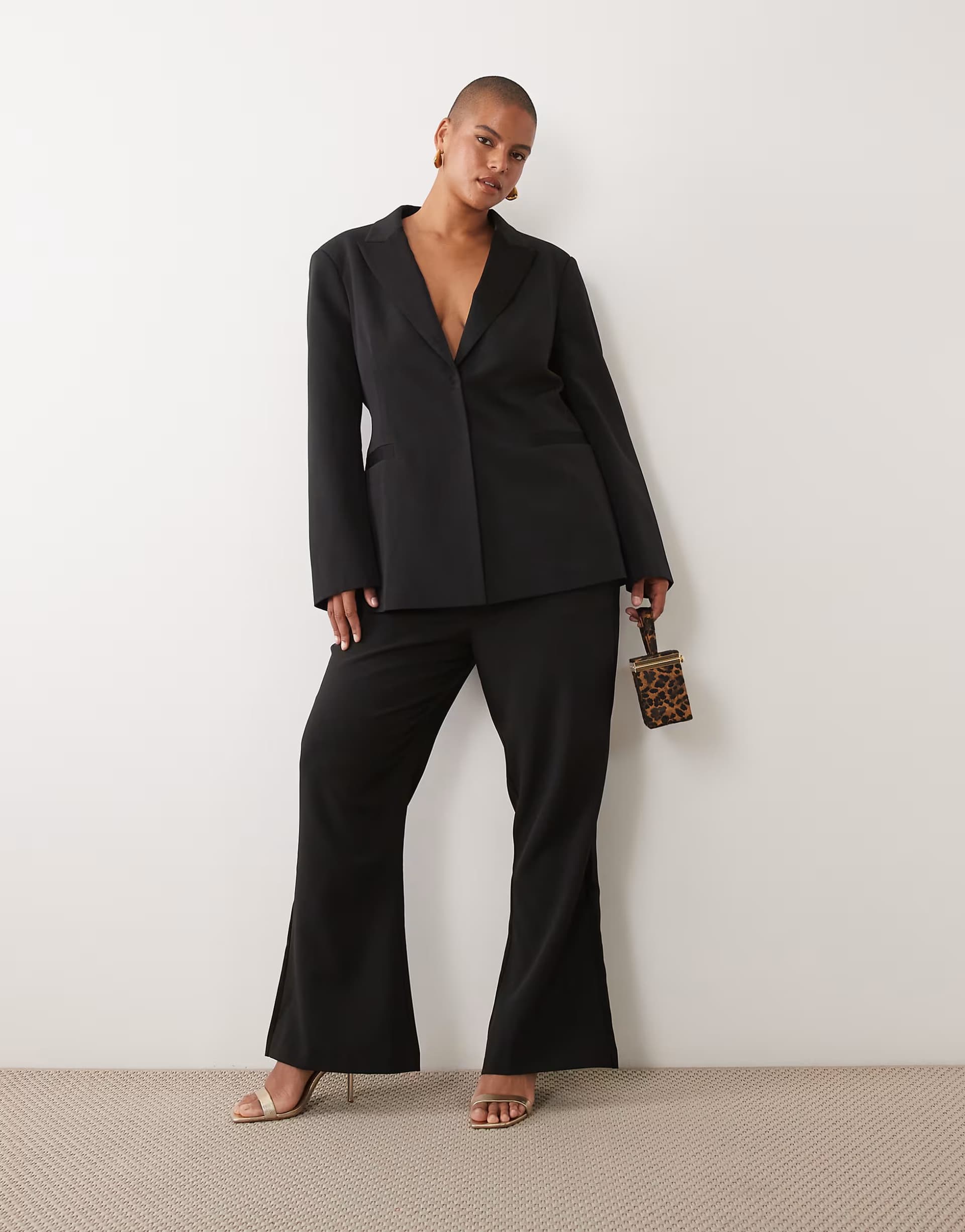 ASOS ASOS DESIGN Curve Tailored snatch tux flare trousers in black