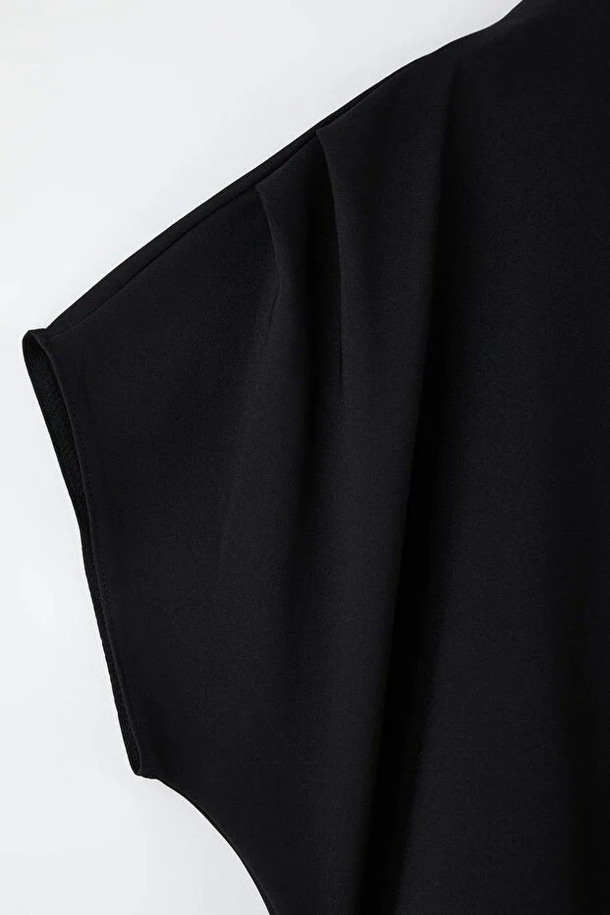 WOVCOR WOVCOR Women's Relaxed Fit Crew Neck Short Sleeve Mini Dress in Black - 3