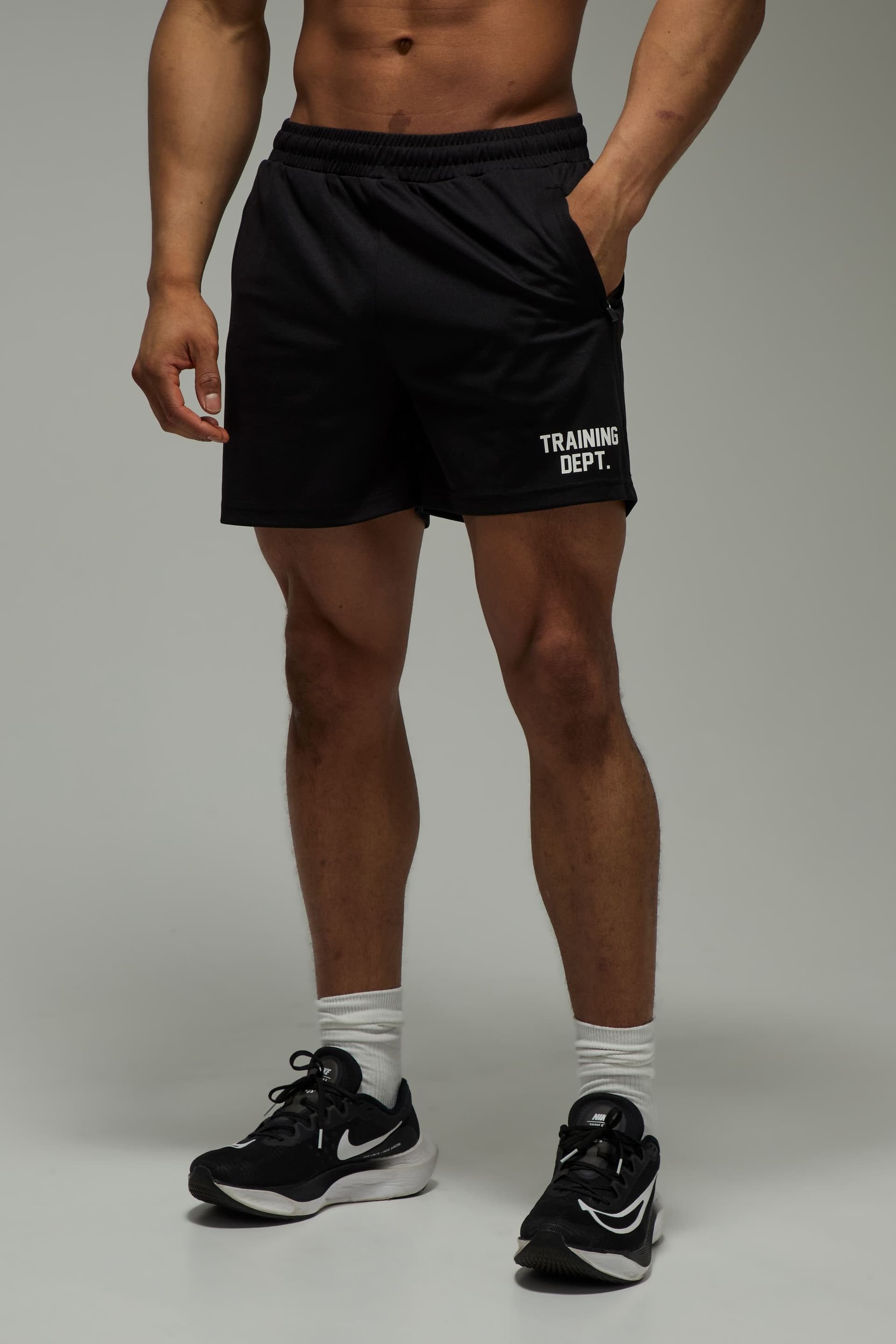 Training Dept. Training Dept. Men's Training Dept Airflow Tech 5inch Short in Black