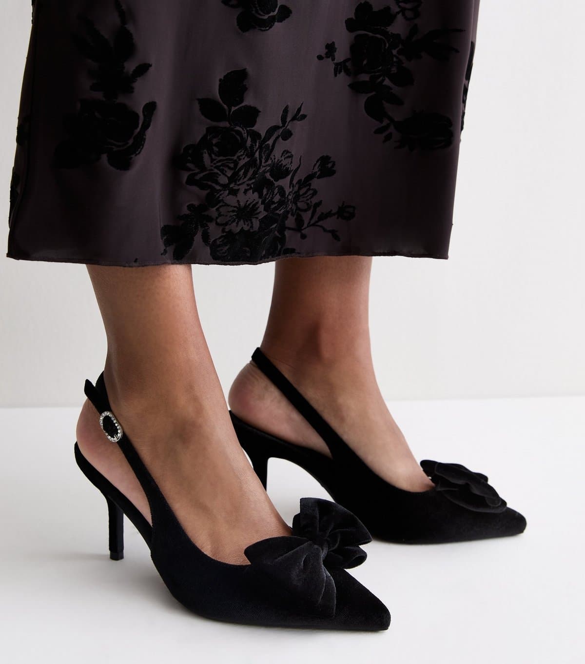 New Look Women's Black Velvet Bow Slingback Court Shoes Vegan New Look