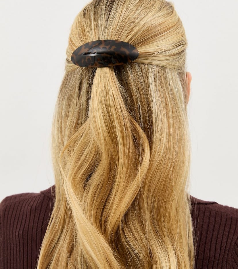 New Look Brown Tortoiseshell Oval Hair Clip New Look - 1