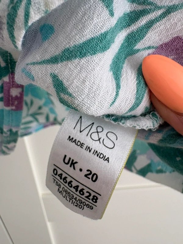 Marks & Spencer Marks and Spencer’s vintage floral blouse shirt top size 20 - 1