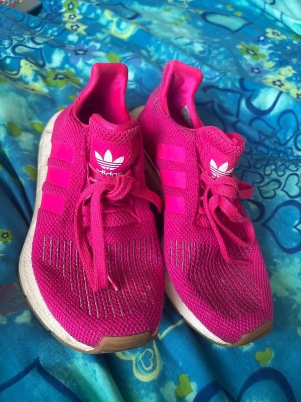 adidas Bright pink glitter Adidas trainers size 4