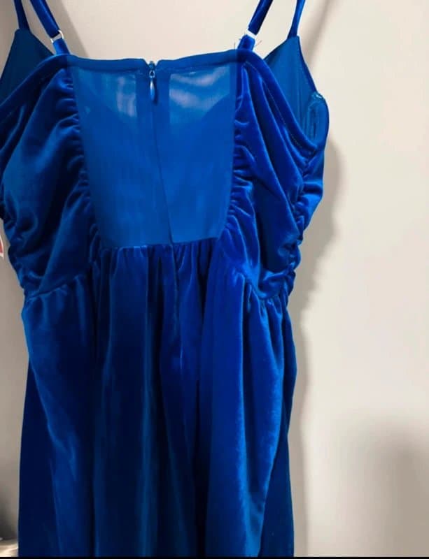 Bershka Bershka velvet mini dress Cobalt blue