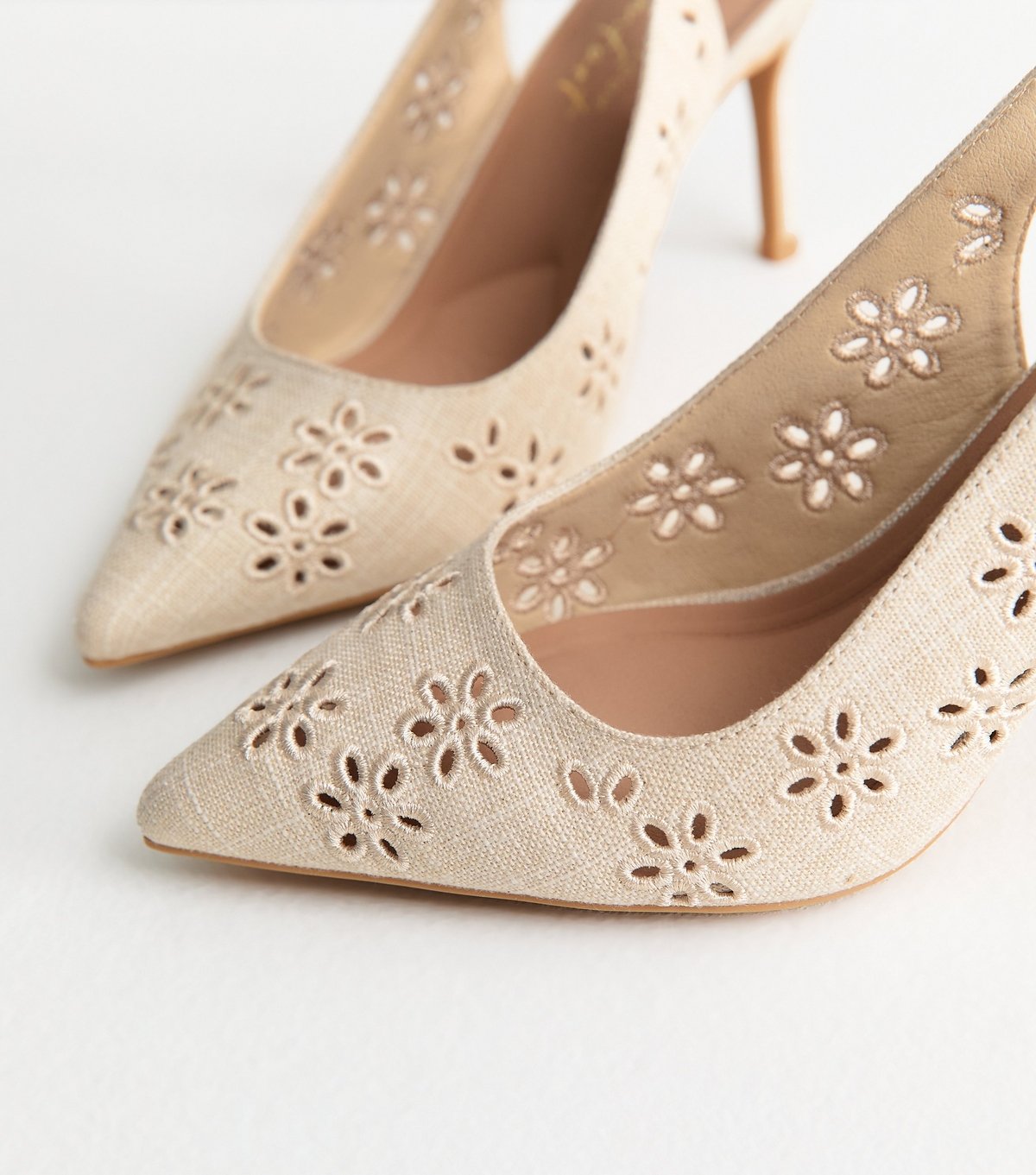 New Look Women's Wide Fit Off White Laser Flower Embroidered Slingback Pumps Vegan New Look - 4