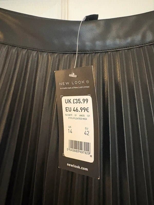 New Look BNWT Leather look pleated midi skirt size 14